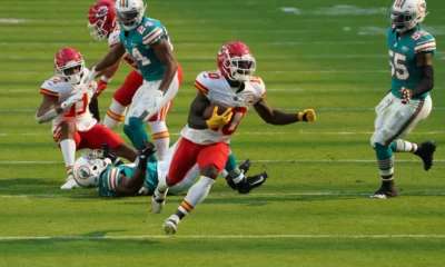 Tyreek Hill signed a contract with the Dolphins worth $120 million
