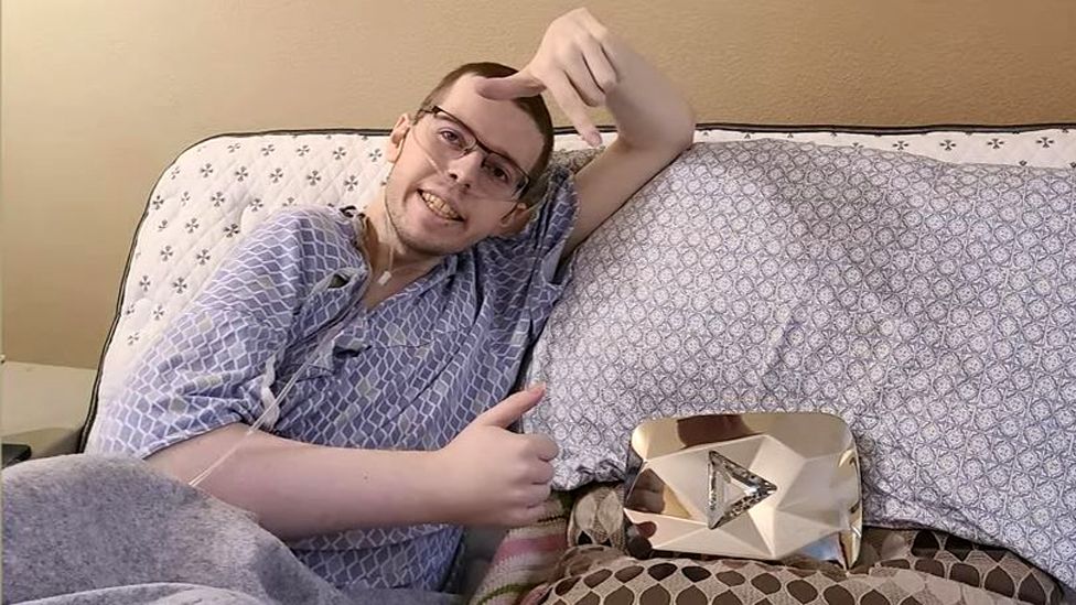 Technoblade, Minecraft Youtuber Dies From Cancer At 23